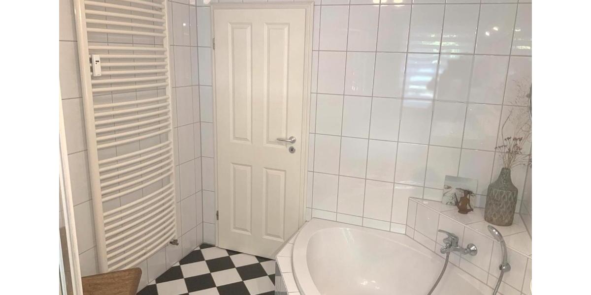 Erdgeschoßwohnung Nittenau - 3 Zimmer, 90 m&sup2;, 900&euro; | Angebot:25150823