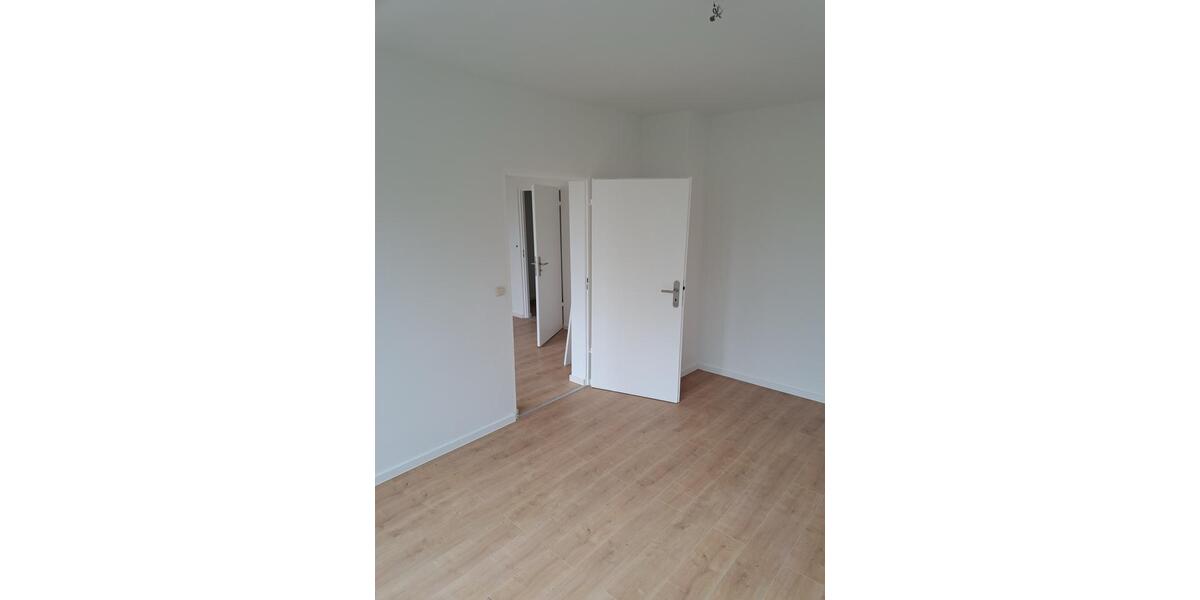 Etagenwohnung Bad Lausick - 2 Zimmer, 47 m&sup2;, 350&euro; | Angebot:22782902