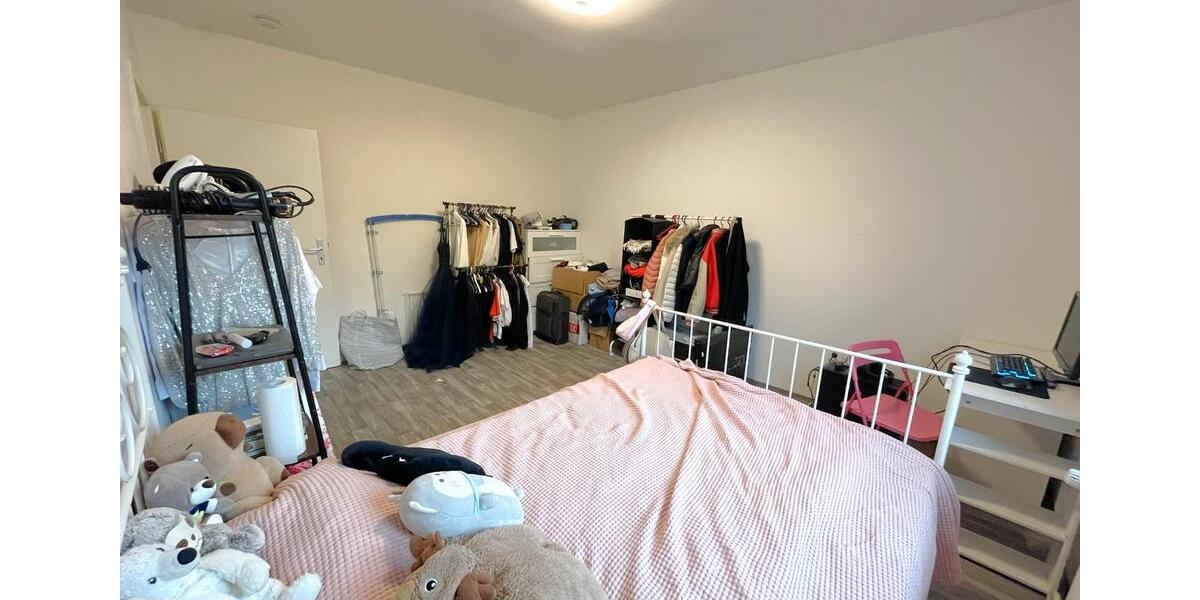 Wohnen auf Zeit Köln Mülheim - 18 Zimmer, 58 m&sup2;, 570&euro; | Angebot:26032053