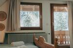 Großzügige Ein-Zimmer-Wohnung mit Einbauküche und Balkon