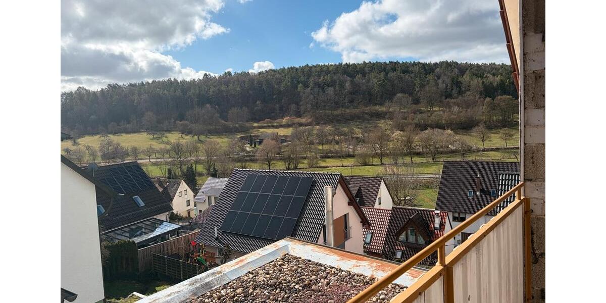 Dachgeschoßwohnung Aidlingen - 3.5 Zimmer, 85 m&sup2;, 1.300&euro; | Angebot:25547177