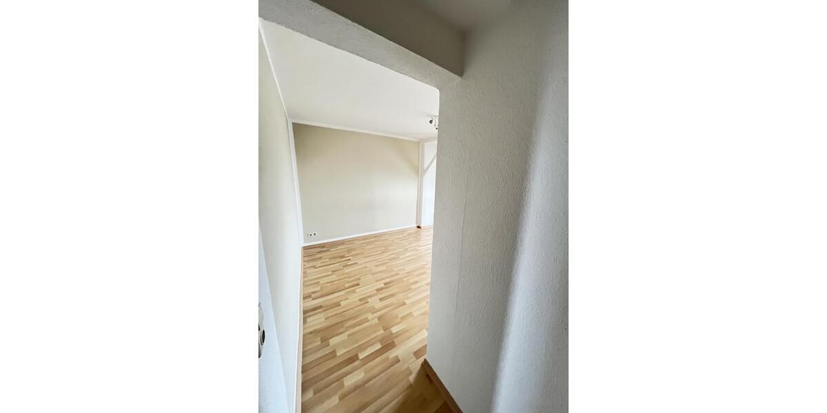 Etagenwohnung Mittweida - 2 Zimmer, 32 m&sup2;, 260&euro; | Angebot:25974121