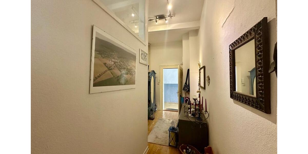 Erdgeschoßwohnung Hameln - 3 Zimmer, 110 m&sup2;, 880&euro; | Angebot:22712010