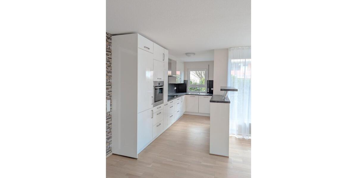 Erdgeschoßwohnung Backnang - 3.5 Zimmer, 93 m&sup2;, 1.350&euro; | Angebot:25994982