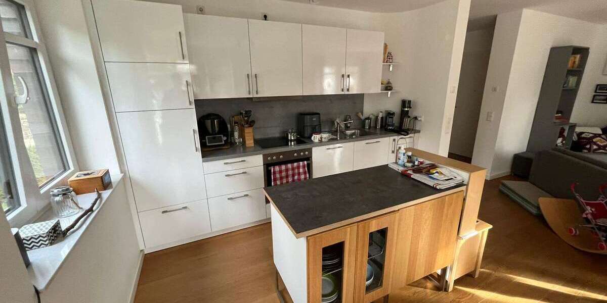 Etagenwohnung Ahrensburg - 3.5 Zimmer, 100 m&sup2;, 1.700&euro; | Angebot:25326122