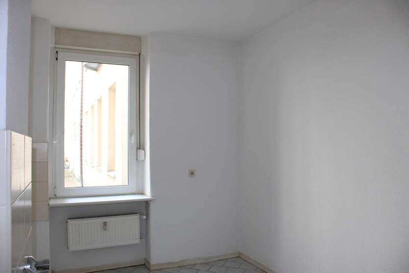 3 Zimmer-Wohnung mit separatem Eingang und Terrasse *ab sofort verfügbar* 3 zimmer