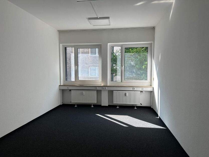 Büroraum Arbeitsplätze im Coworking Space am Jahnplatz von Bielefeld - All-in-Miete zimmer