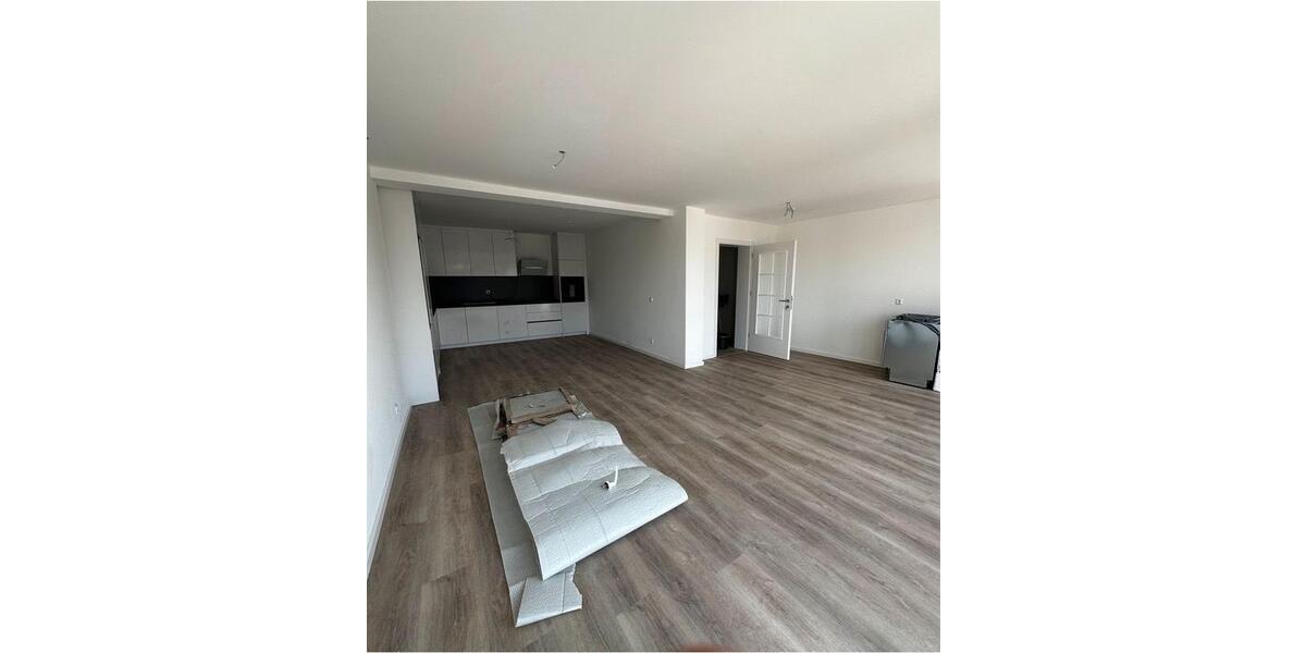 Etagenwohnung Hockenheim - 3 Zimmer, 90 m&sup2;, 1.250&euro; | Angebot:26498666