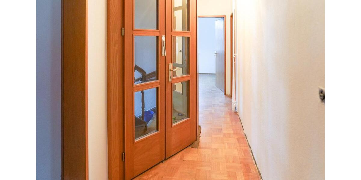 Etagenwohnung Hammelburg - 5 Zimmer, 133 m&sup2;, 900&euro; | Angebot:24480623