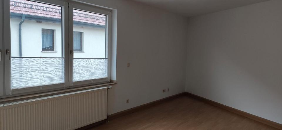Etagenwohnung Wallhausen - 2 Zimmer, 58 m&sup2;, 350&euro; | Angebot:13264513