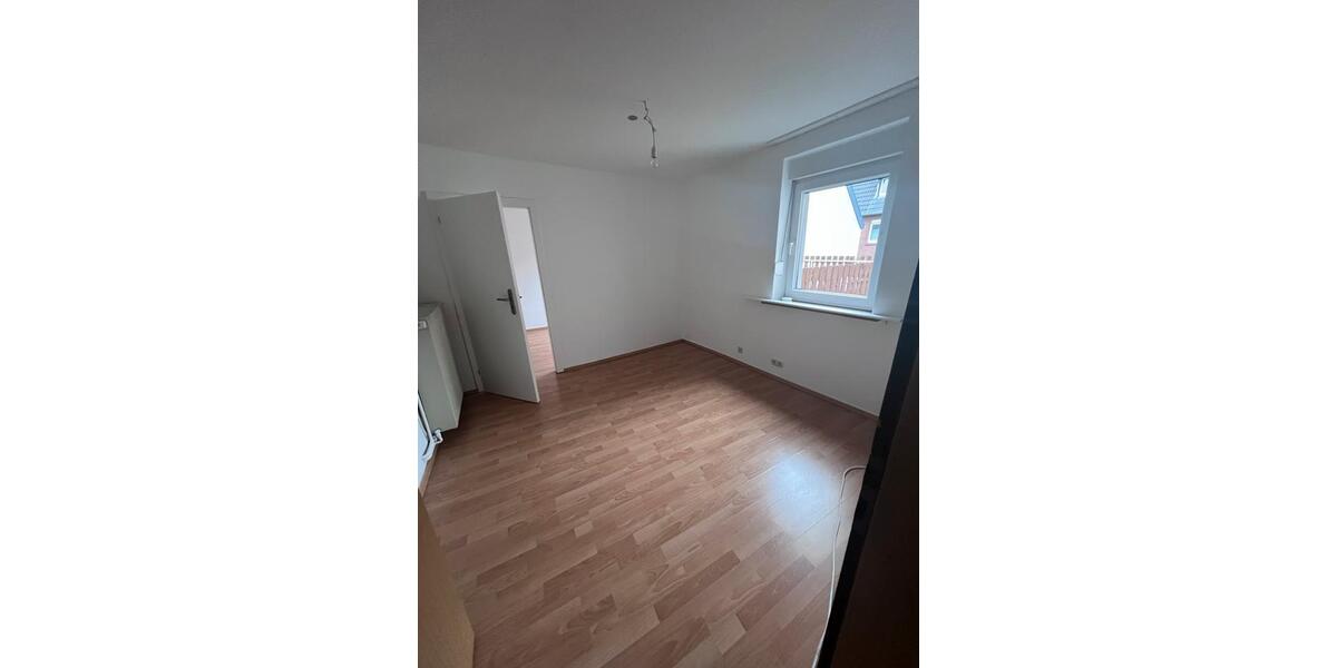 Etagenwohnung Geilenkirchen - 5 Zimmer, 105 m&sup2;, 1.050&euro; | Angebot:26279681