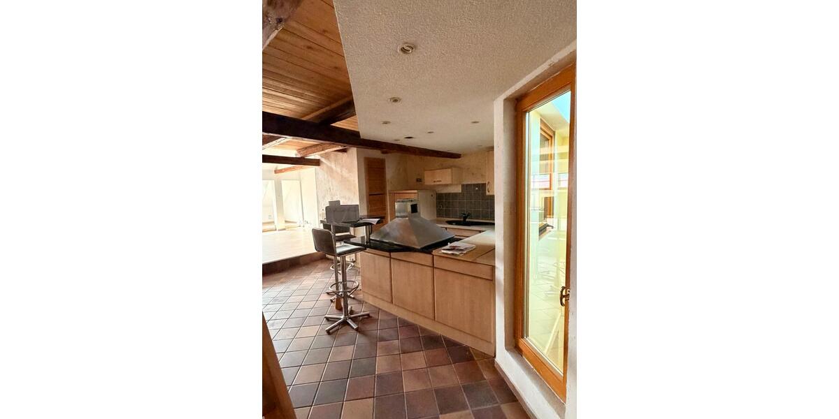 Dachgeschoßwohnung Naumburg (Saale) - 3 Zimmer, 100 m&sup2;, 765&euro; | Angebot:26426151