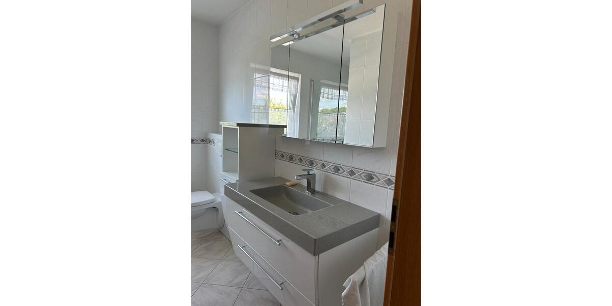 Einfamilienhaus Nentershausen - 4 Zimmer, 129 m&sup2;, 1.400&euro; | Angebot:26650102
