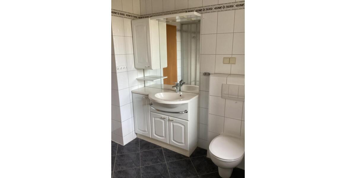 Etagenwohnung Oederan - 3 Zimmer, 95 m&sup2;, 522&euro; | Angebot:25349214