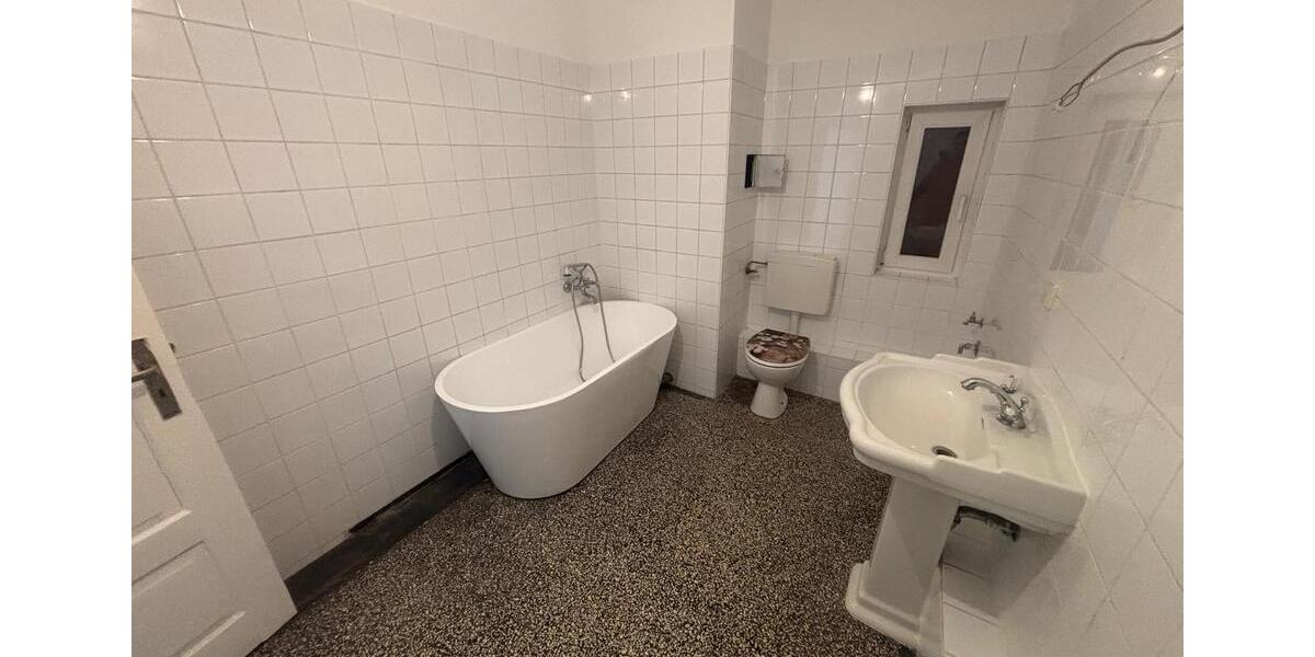 Etagenwohnung Salzwedel - 4 Zimmer, 116 m&sup2;, 590&euro; | Angebot:25022882