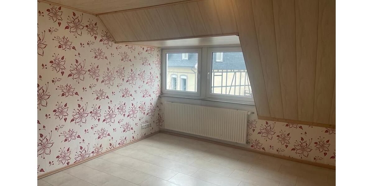Etagenwohnung Waldbröl - 4 Zimmer, 84 m&sup2;, 650&euro; | Angebot:26073416