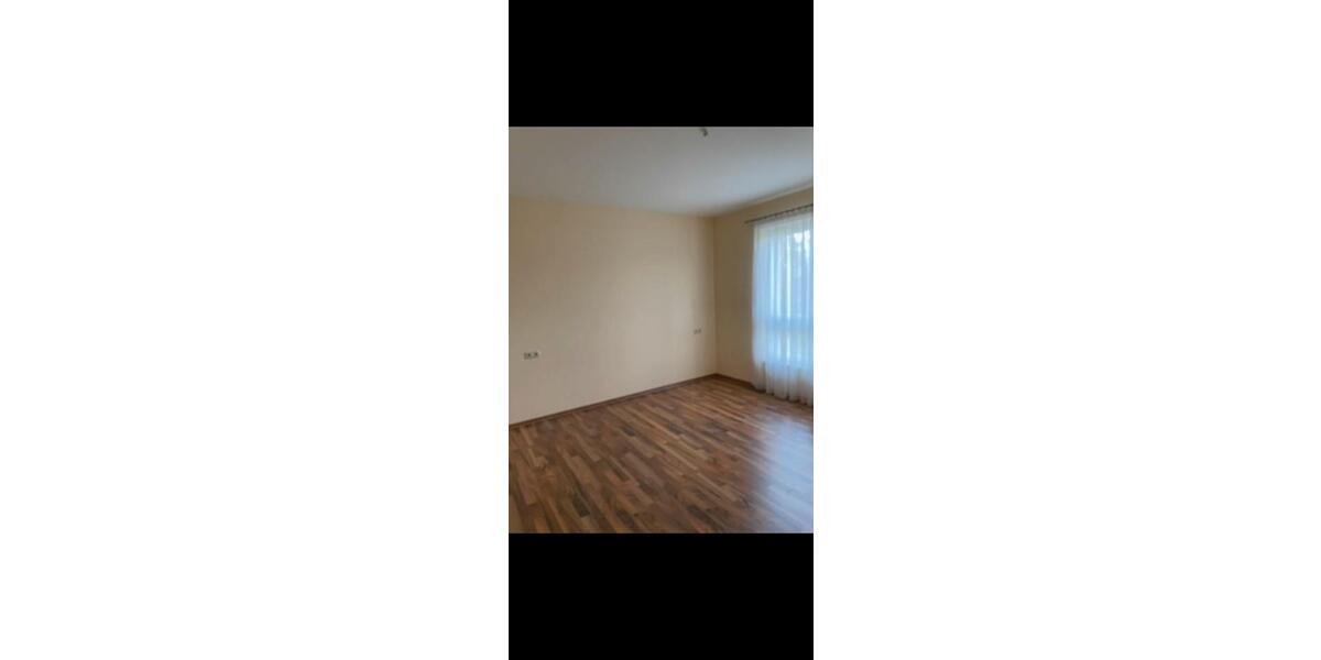 Etagenwohnung Mellrichstadt - 3 Zimmer, 83 m&sup2;, 795&euro; | Angebot:24763518