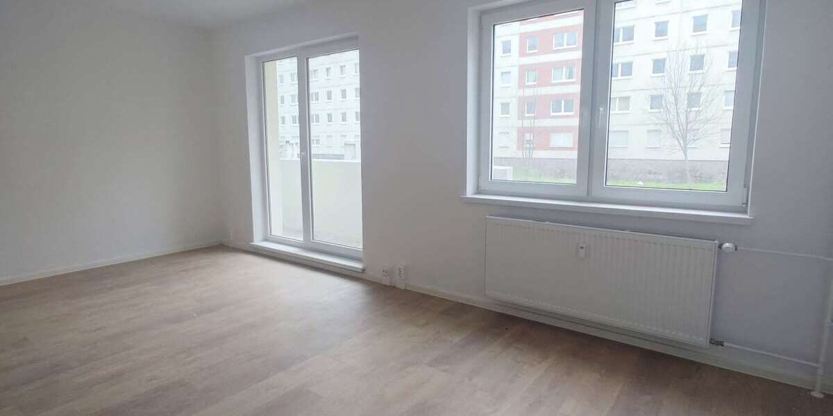 Etagenwohnung Halle Halle-Neustadt - 5 Zimmer, 109 m&sup2;, 850&euro; | Angebot:26154005