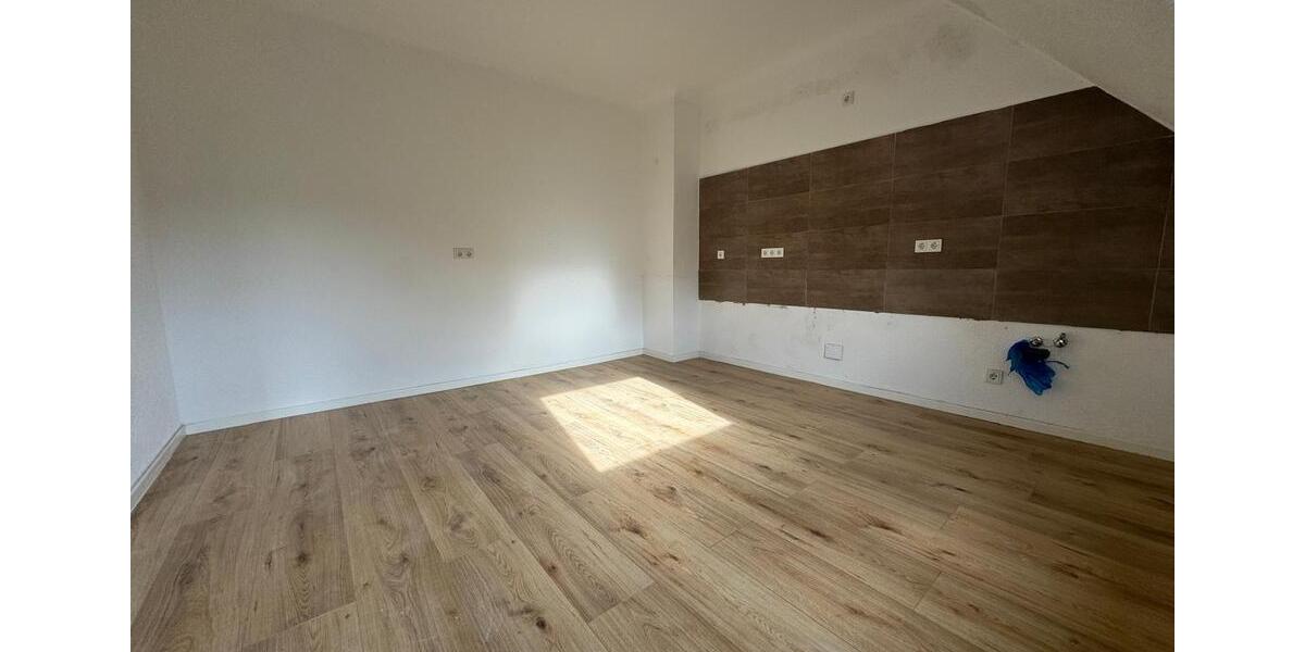 Dachgeschoßwohnung Sankt Ingbert - 3 Zimmer, 66 m&sup2;, 685&euro; | Angebot:23811452