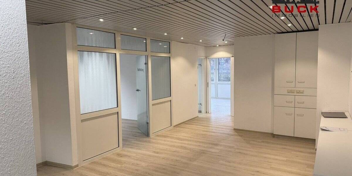 Geräumige und frisch renovierte Bürofläche in Geislinger Bahnhofsnähe gesucht?? 6 zimmer