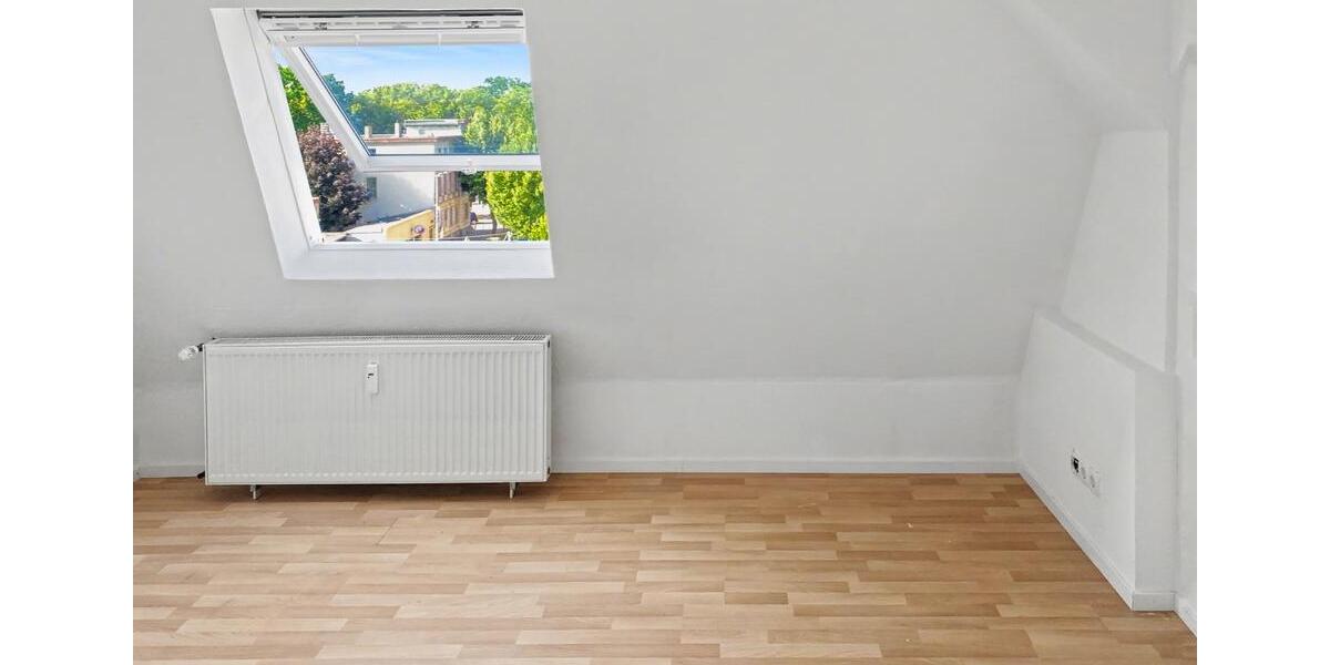 Dachgeschoßwohnung Güsten - 1 Zimmer, 34 m&sup2;, 270&euro; | Angebot:24865373