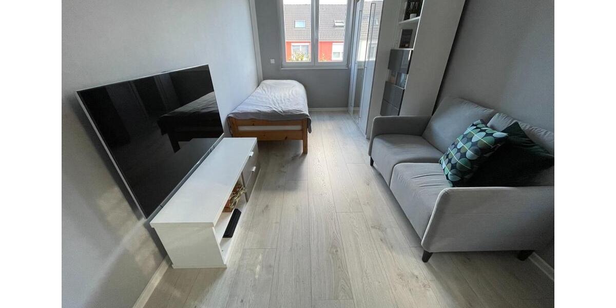 Reihenhaus Berlin Spandau - 5 Zimmer, 142 m&sup2;, 2.600&euro; | Angebot:25832956