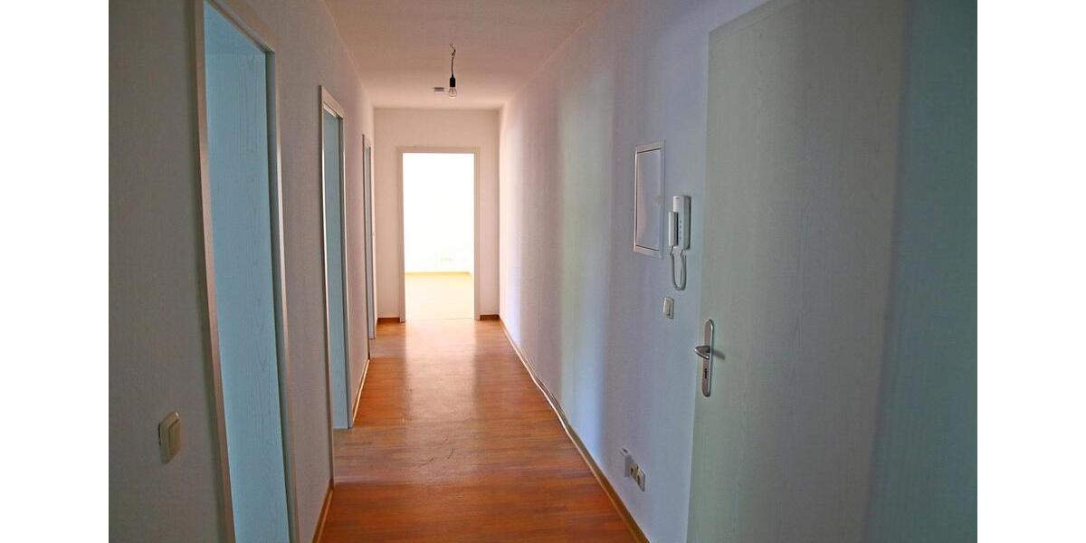 Erdgeschoßwohnung Neukieritzsch - 3 Zimmer, 67 m&sup2;, 370&euro; | Angebot:26632850