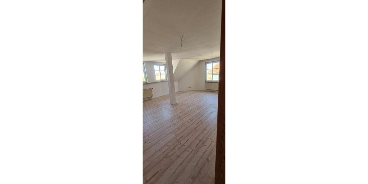 Maisonettenwohnung Oschersleben (Bode) - 4 Zimmer, 134 m&sup2;, 1.200&euro; | Angebot:26379988