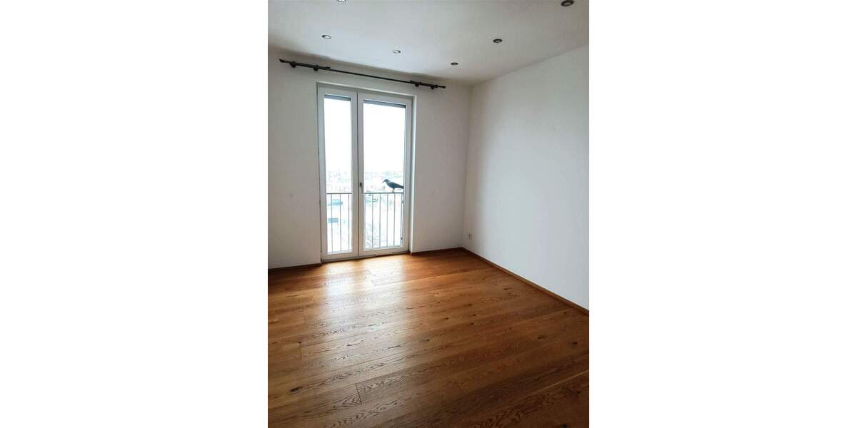 Etagenwohnung Zwenkau - 3 Zimmer, 108 m&sup2;, 1.499&euro; | Angebot:25736432