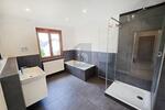 CHARMANT, RENOVIERT UND LEERSTEHEND IN TOP LAGE
