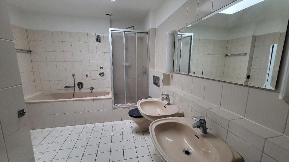 Dachgeschoßwohnung Herford - 3 Zimmer, 96 m&sup2;, 590&euro; | Angebot:26444030