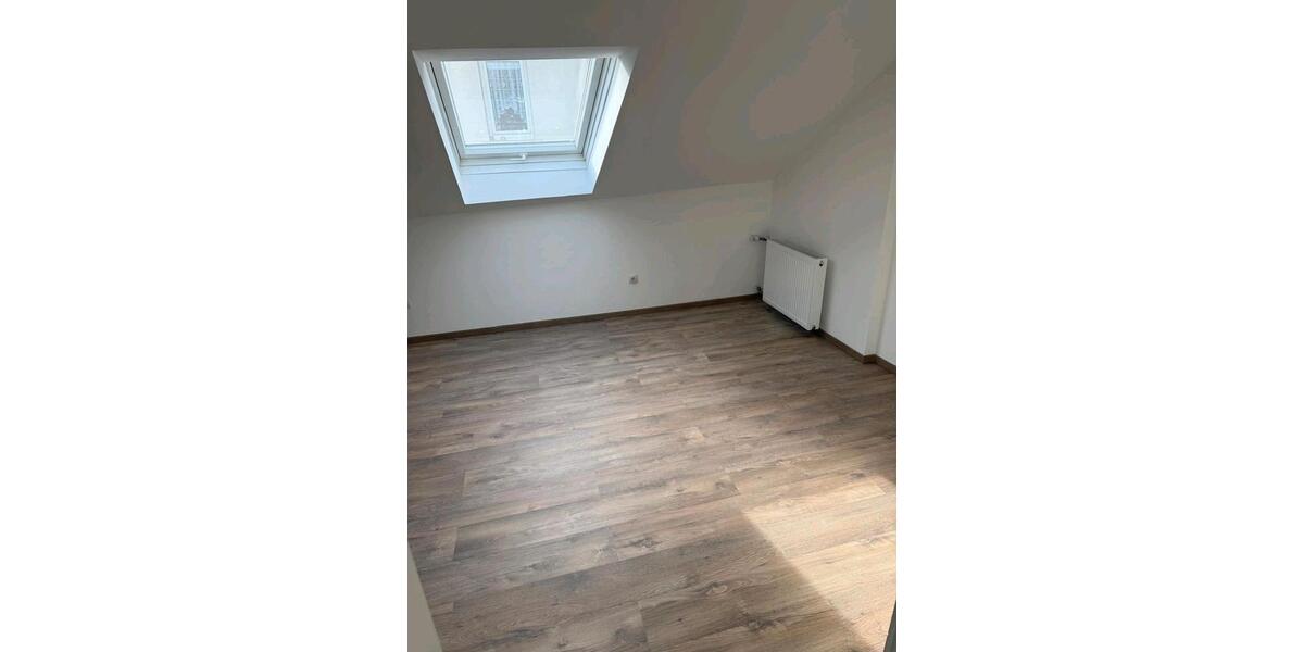 Dachgeschoßwohnung Bad Kreuznach Bad Münster am Stein-Ebernburg - 2 Zimmer, 70 m&sup2;, 1.080&euro; | Angebot:26442554