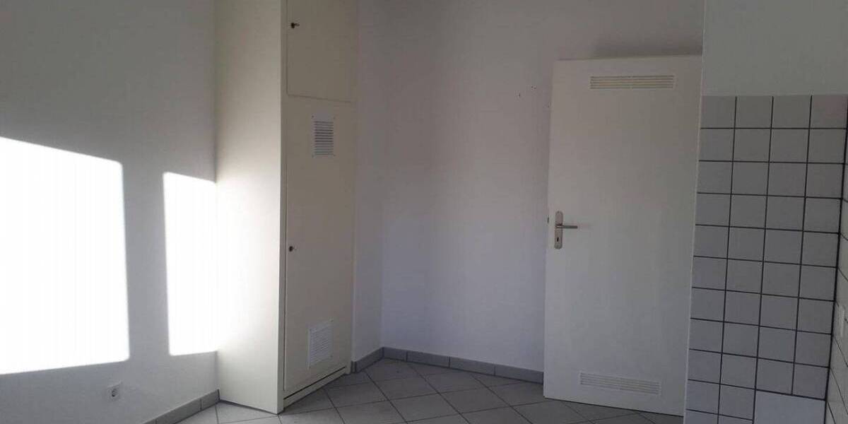 Etagenwohnung Krefeld Cracau - 2 Zimmer, 56 m&sup2;, 470&euro; | Angebot:23788839