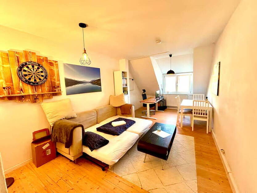Nachmieter gesucht: 2-Zimmer Dachgeschoss Wohnung direkt an der Isar