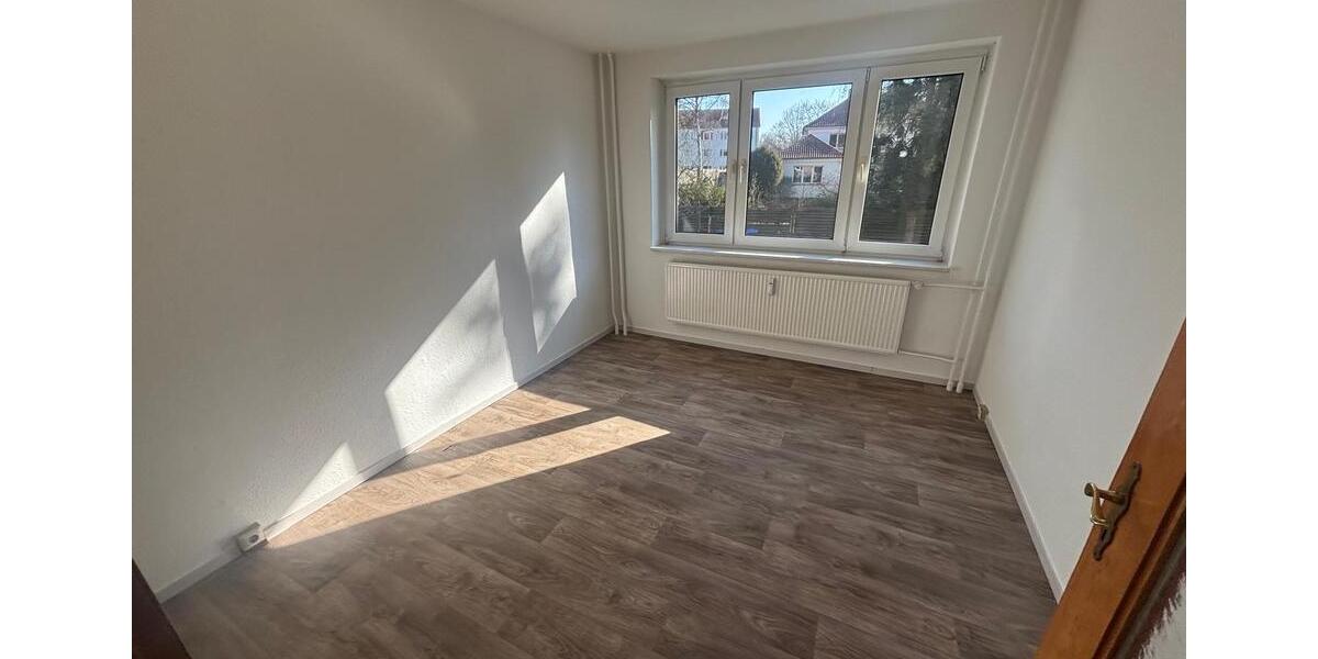 Etagenwohnung Salzwedel - 4 Zimmer, 66 m&sup2;, 328&euro; | Angebot:25841701