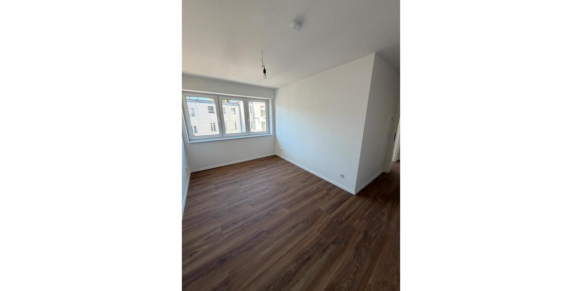 Etagenwohnung Mönchengladbach Süd - 5 Zimmer, 97 m&sup2;, 1.560&euro; | Angebot:26301719