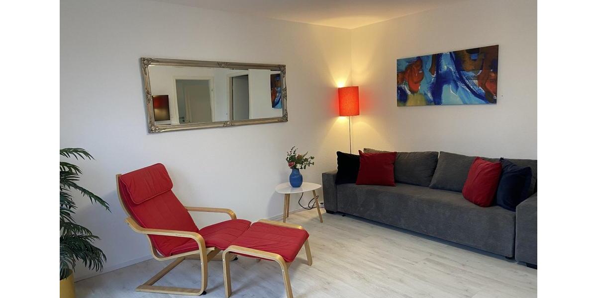 Dachgeschoßwohnung Sindelfingen Sindelfingen (Stadt) - 2 Zimmer, 50 m&sup2;, 1.200&euro; | Angebot:25381272