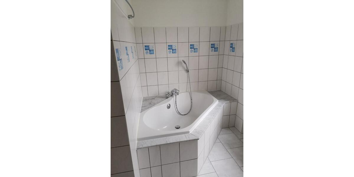 Etagenwohnung Bischofswerda - 2 Zimmer, 70 m&sup2;, 410&euro; | Angebot:25586934