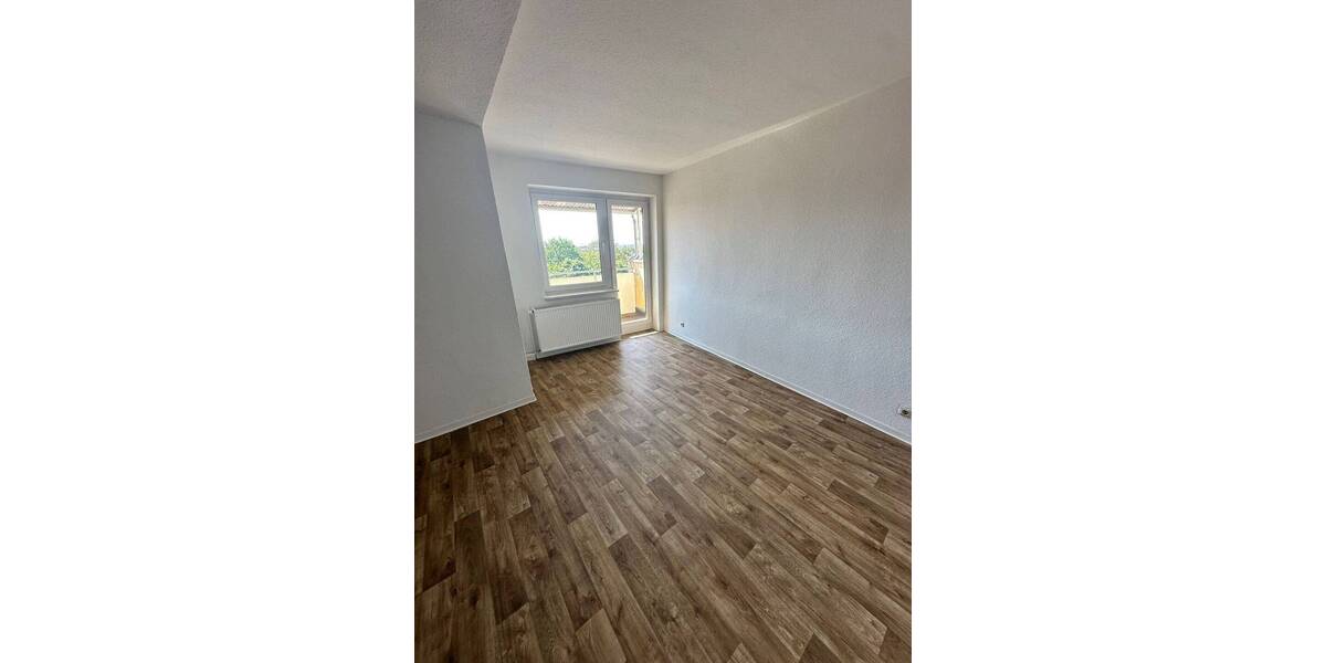 Etagenwohnung Prenzlau - 4 Zimmer, 93 m&sup2;, 570&euro; | Angebot:26202302