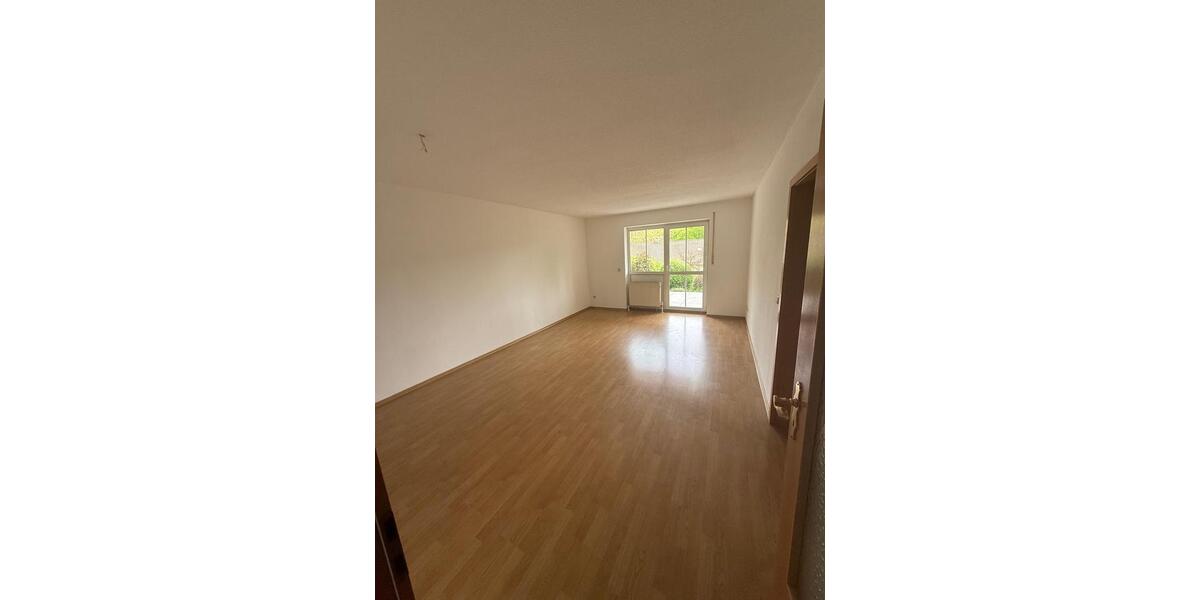 Erdgeschoßwohnung Wallerfing - 3 Zimmer, 73 m&sup2;, 650&euro; | Angebot:26522820