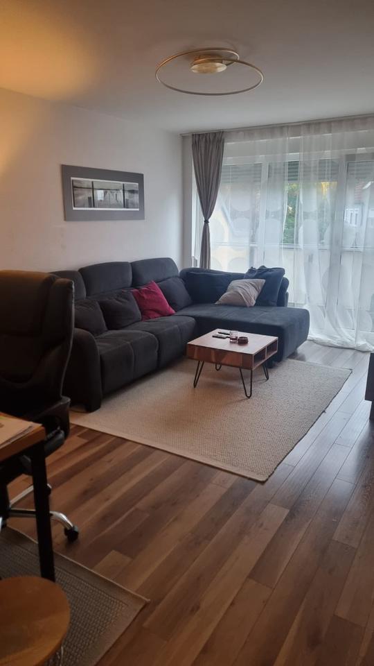 IHR neues Zuhause in Meyernberg!! Gepflegte 2,5 Zi.-DG-Whg., mit ca 54 m², Balkon + EBK zimmer