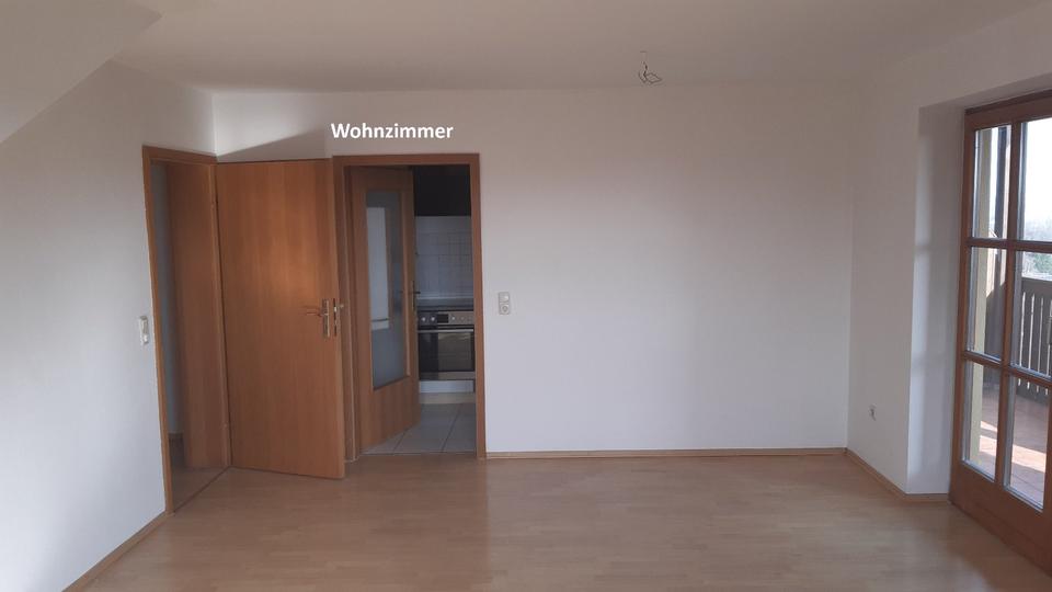 Etagenwohnung Salzweg - 3 Zimmer, 78 m&sup2;, 771&euro; | Angebot:25482391