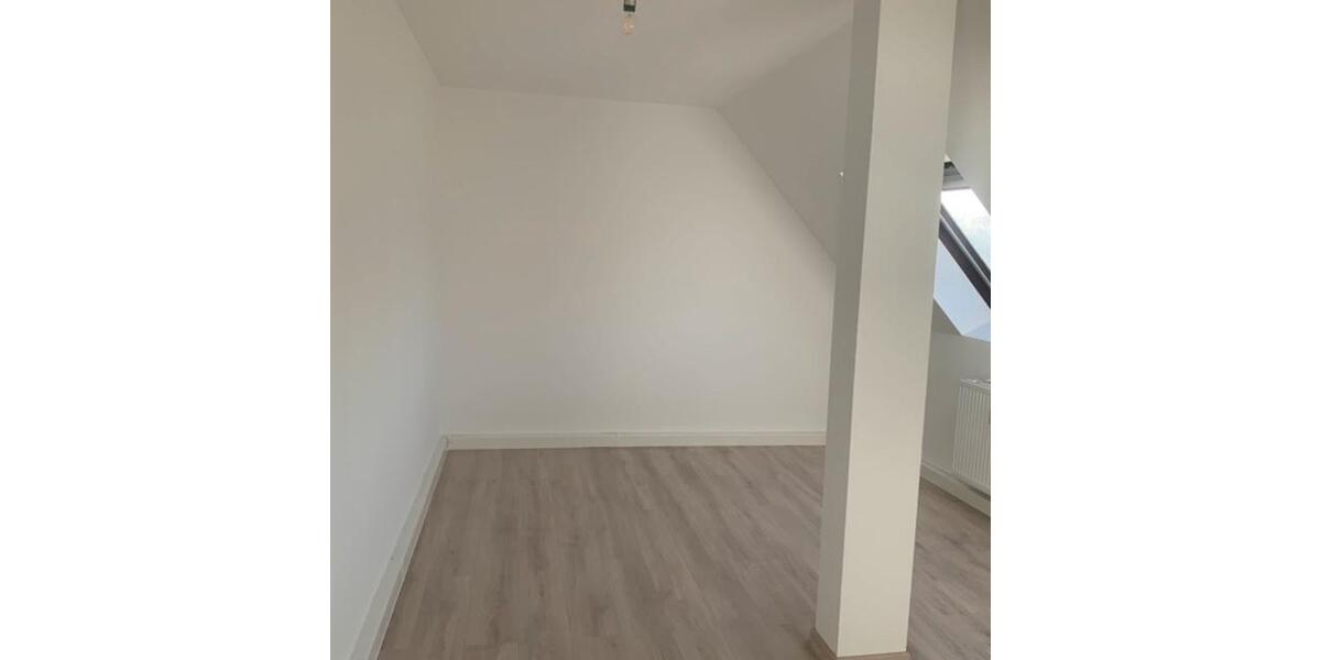 Dachgeschoßwohnung Herne Wanne - 2 Zimmer, 65 m&sup2;, 469&euro; | Angebot:25784507