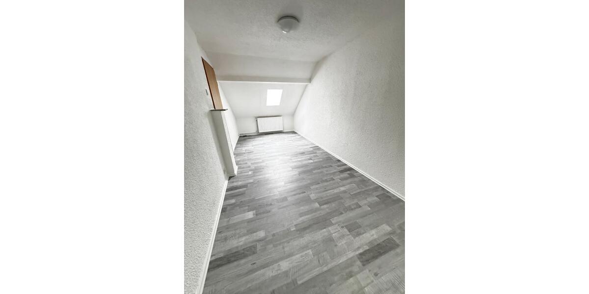 Etagenwohnung Siegen - 4 Zimmer, 88 m&sup2;, 740&euro; | Angebot:25907550