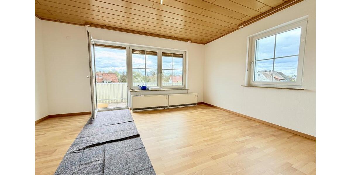 Etagenwohnung Eckersdorf - 3 Zimmer, 65 m&sup2;, 500&euro; | Angebot:26589427