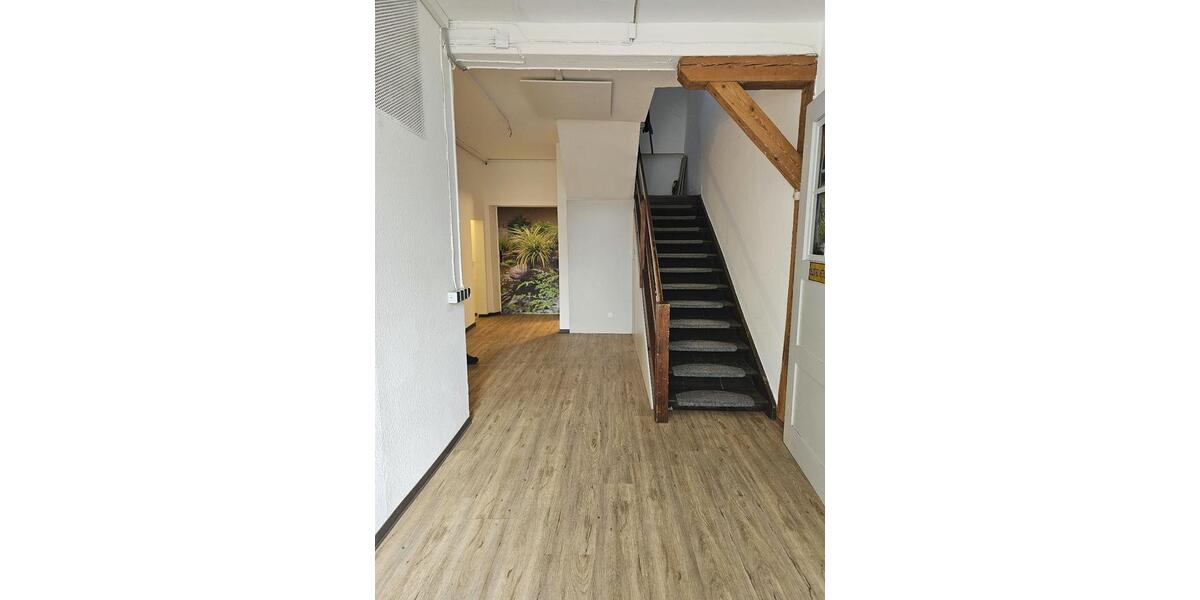 Lagerhalle mit Büro in Geislingen-Binsdorf zu vermieten ab sofort zimmer