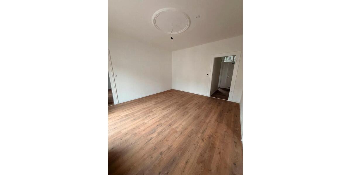 Etagenwohnung Bad Säckingen - 4.5 Zimmer, 90 m&sup2;, 1.350&euro; | Angebot:26276894