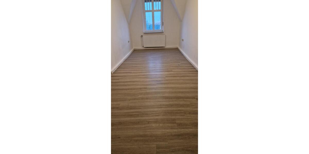 Dachgeschoßwohnung Luckenwalde - 5 Zimmer, 128 m&sup2;, 1.150&euro; | Angebot:26382785