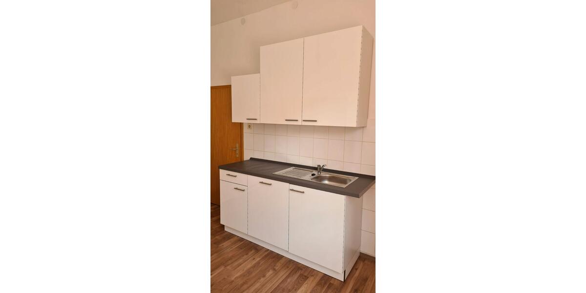 Erdgeschoßwohnung Geringswalde - 4 Zimmer, 49 m&sup2;, 230&euro; | Angebot:25977218