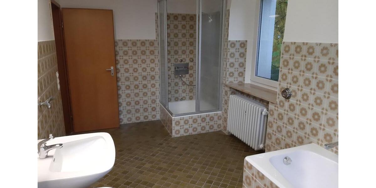 Etagenwohnung Wunsiedel - 3 Zimmer, 71 m&sup2;, 490&euro; | Angebot:25881493